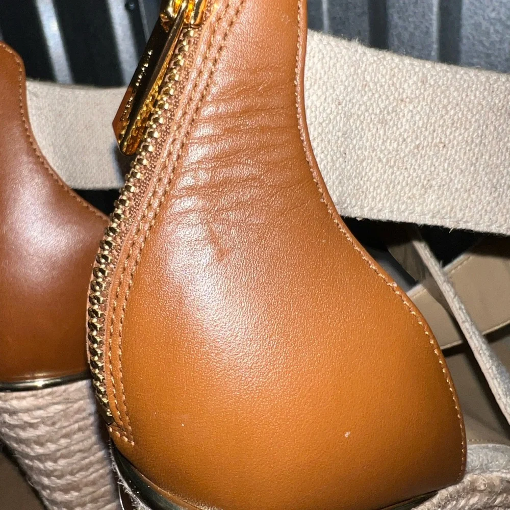 Women's Beige Michael Kors wedges Espadrille Sandals - Picture 5 of 9